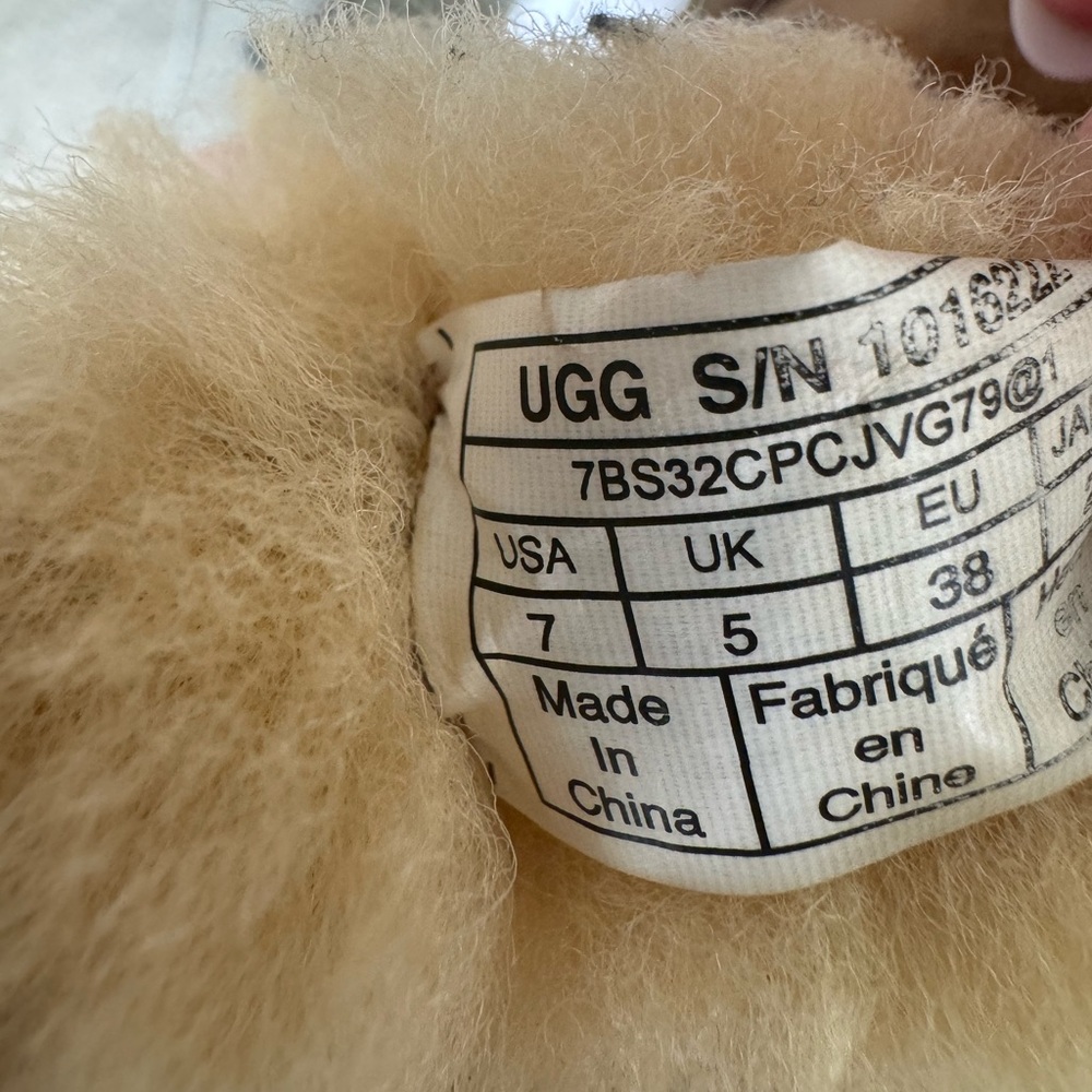 Ugg Classic Mini - image 5